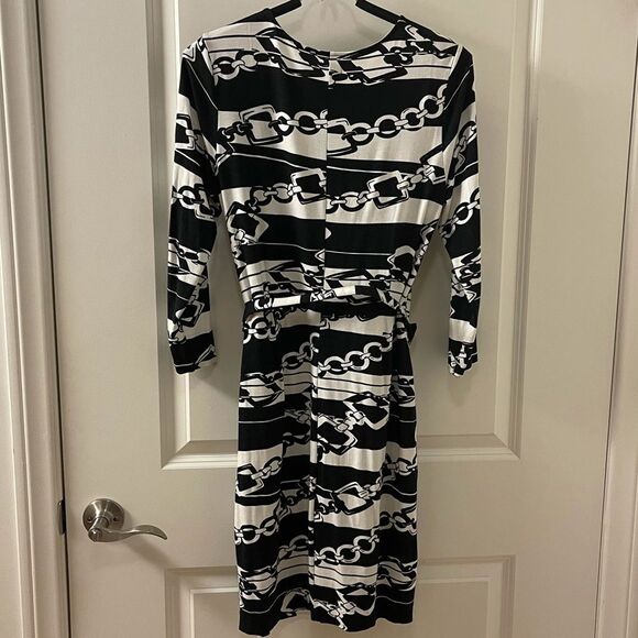 Cache dress - Picture 2 of 8